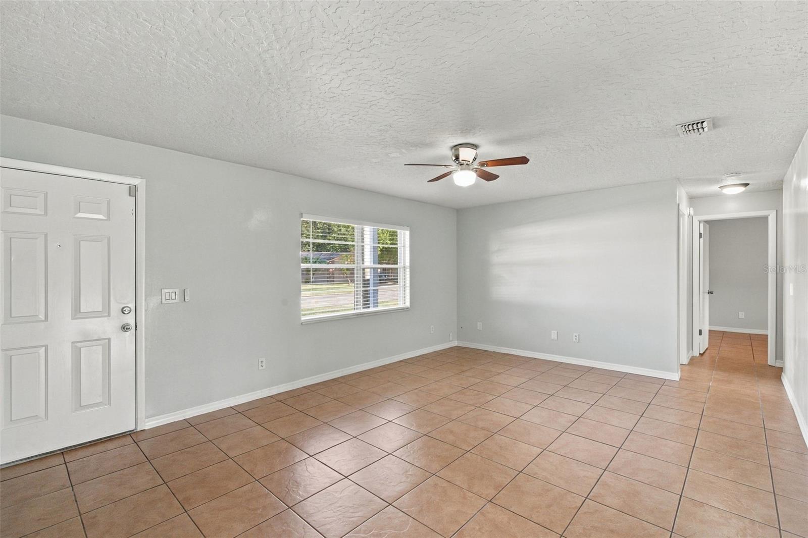 7604 Autumn Pines Dr Property Photo 9