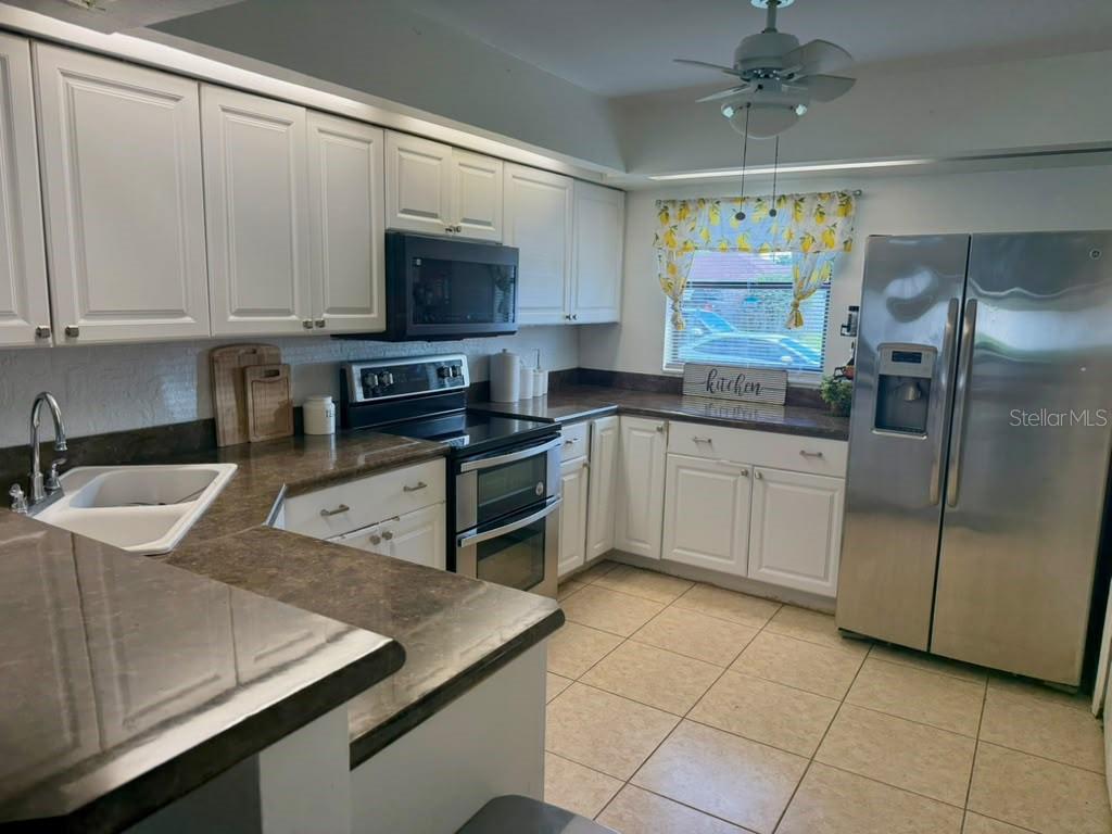 1388 Puritan St Property Photo 8
