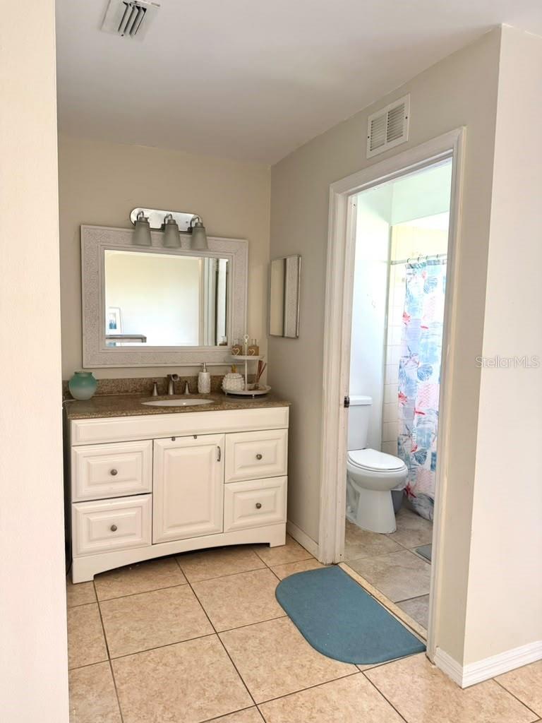 1388 Puritan St Property Photo 11