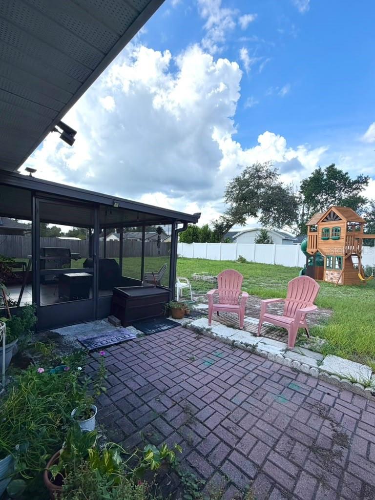 1388 Puritan St Property Photo 18
