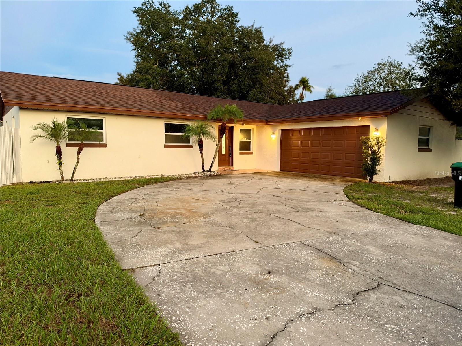 10647 REGENCY CT Property Photo 1