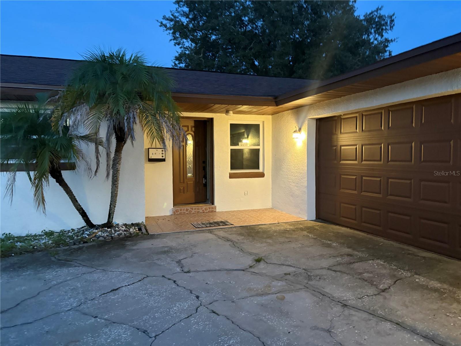 10647 Regency Ct Property Photo 3