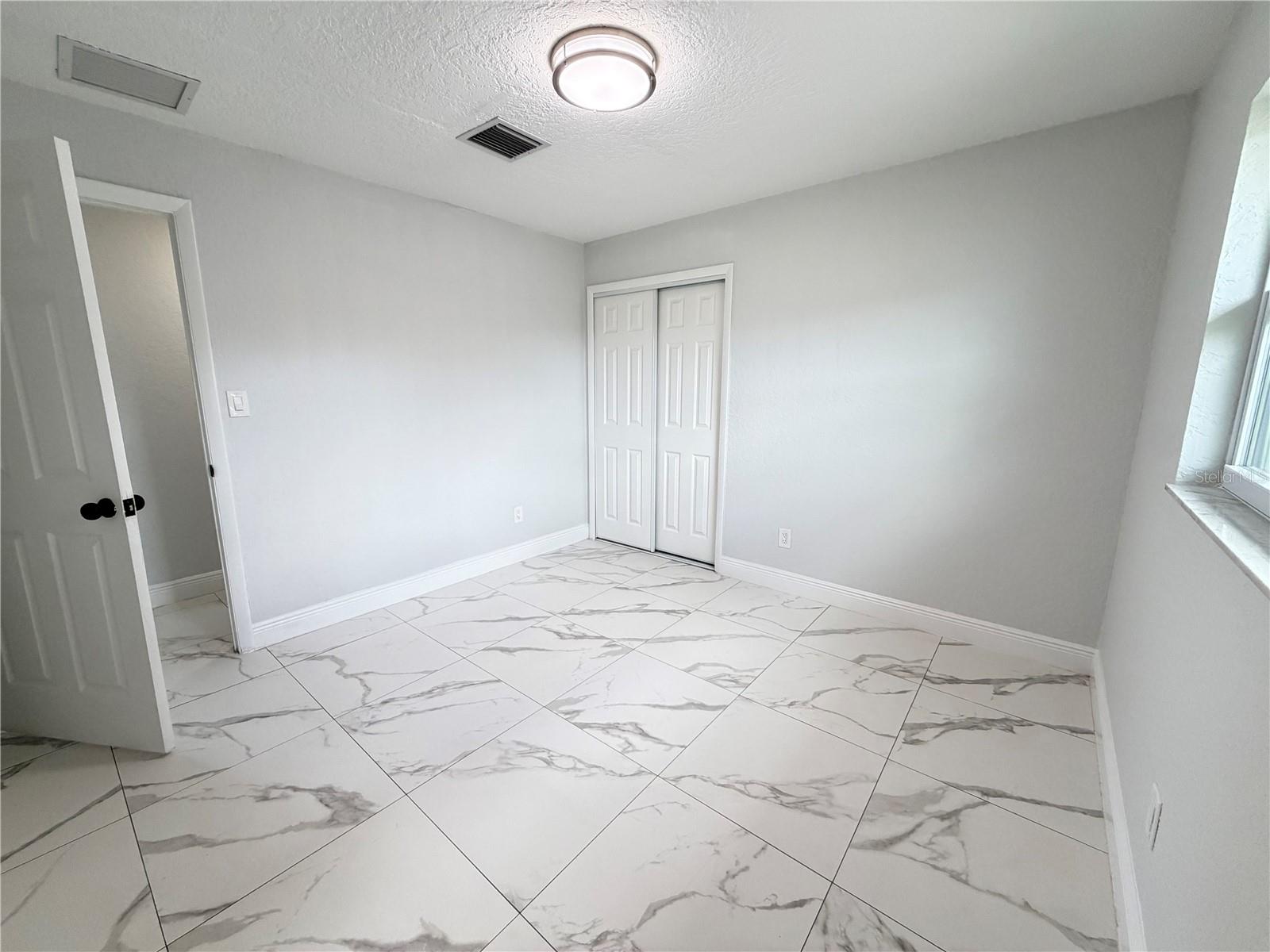 10647 Regency Ct Property Photo 11