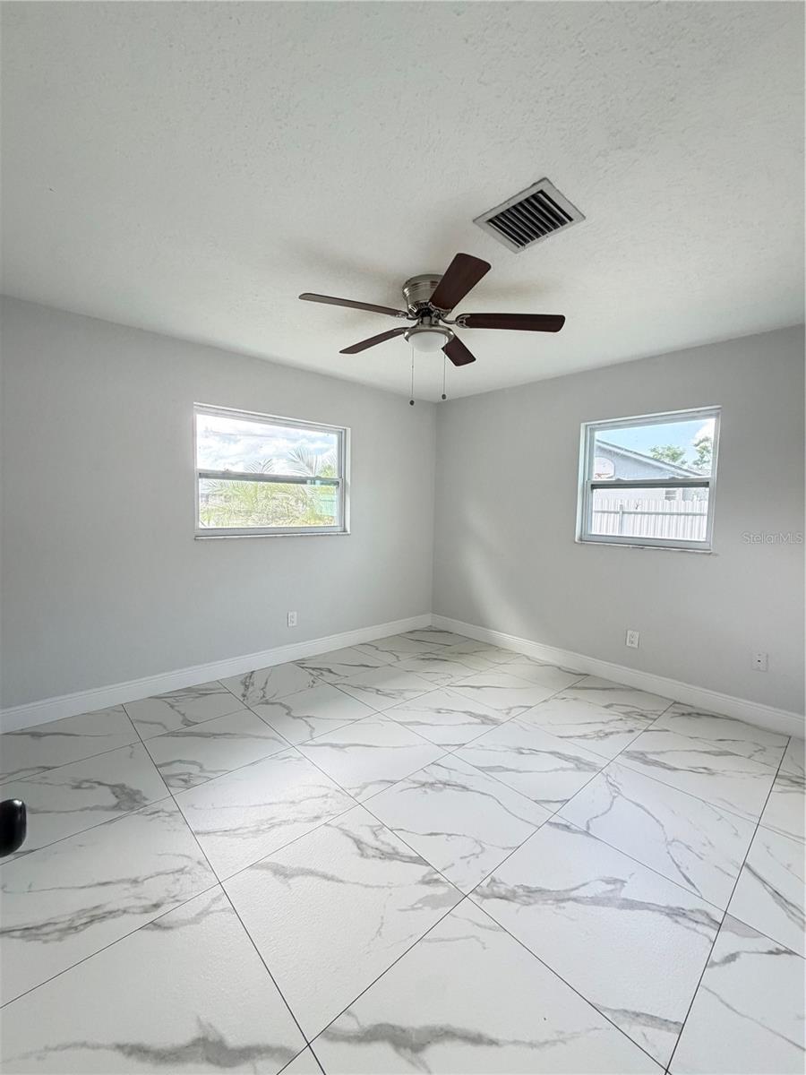 10647 Regency Ct Property Photo 12