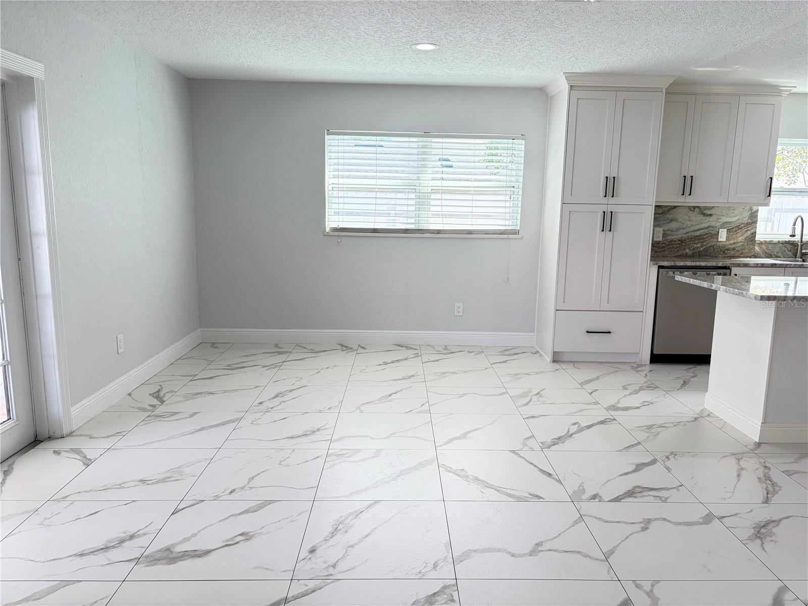 10647 Regency Ct Property Photo 15