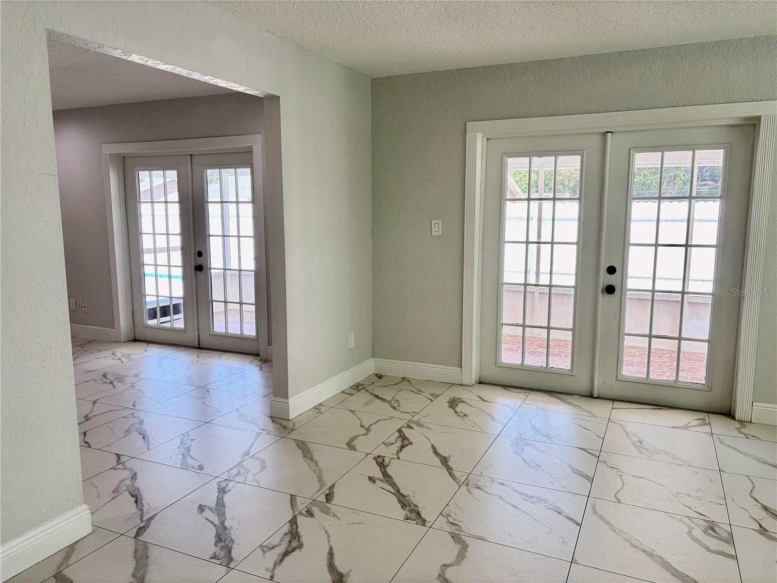 10647 Regency Ct Property Photo 20