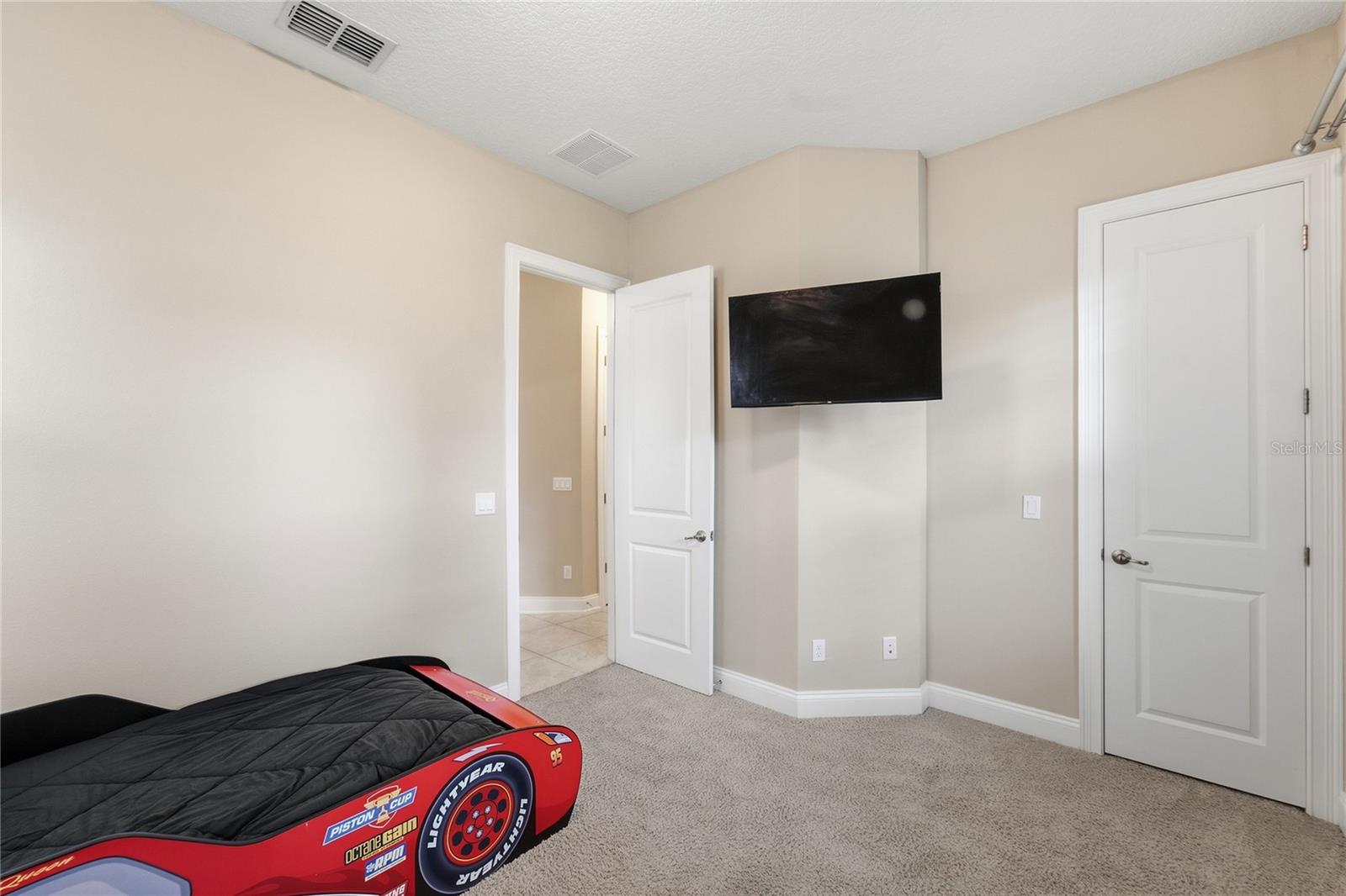 13833 Behring Ave Property Photo 10