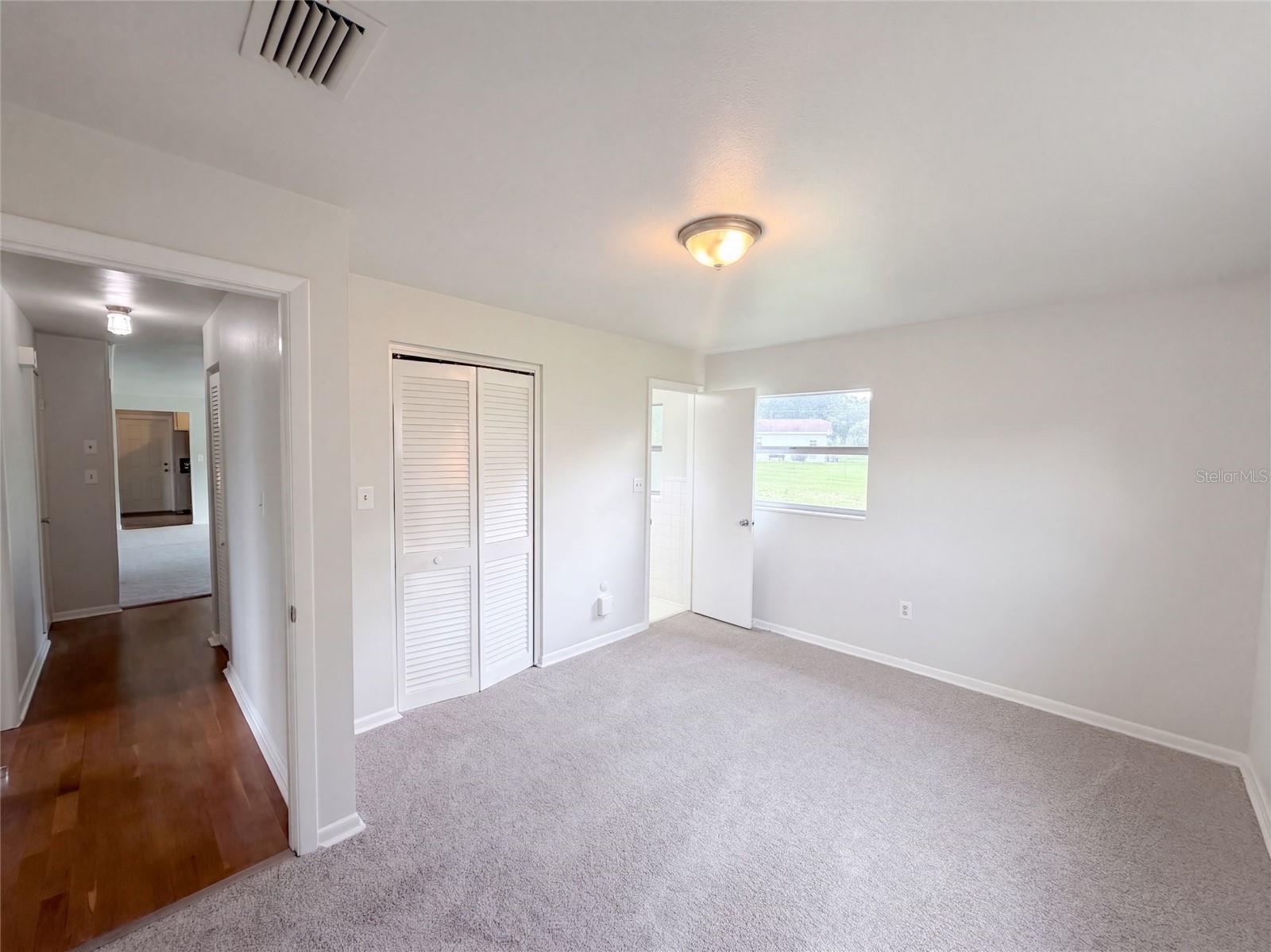 4427 Pinebrooke Pl Property Photo 9