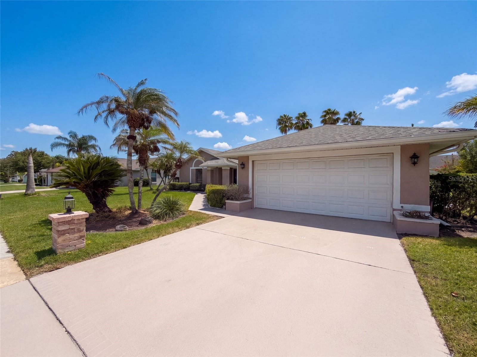 14725 Eagles Crossing Dr Property Photo 1