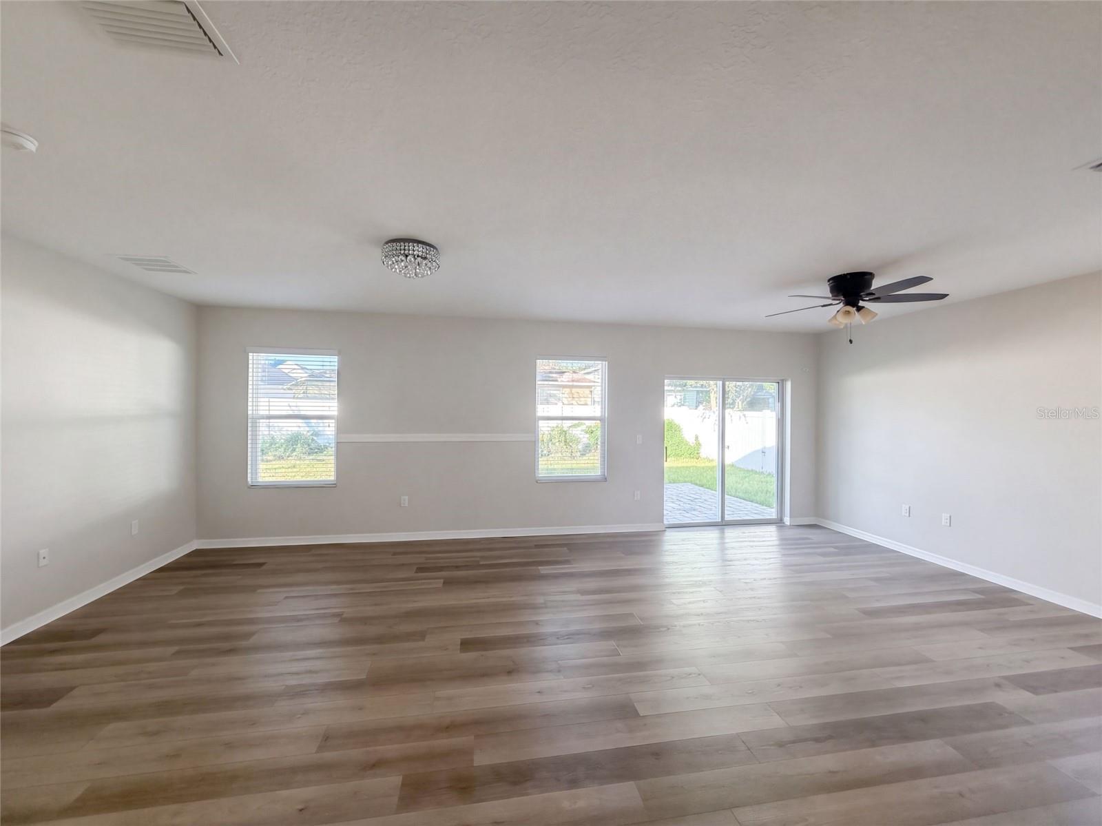 4269 Bramblewood Loop Property Photo 3