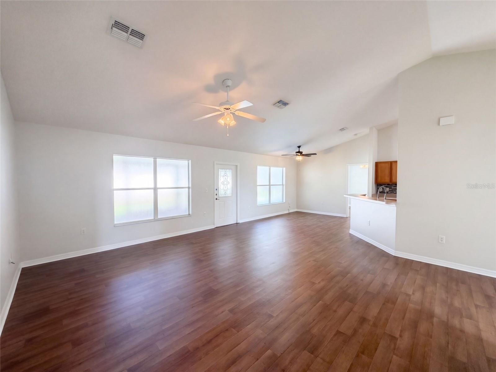 6041 Parnell Ave Property Photo 3