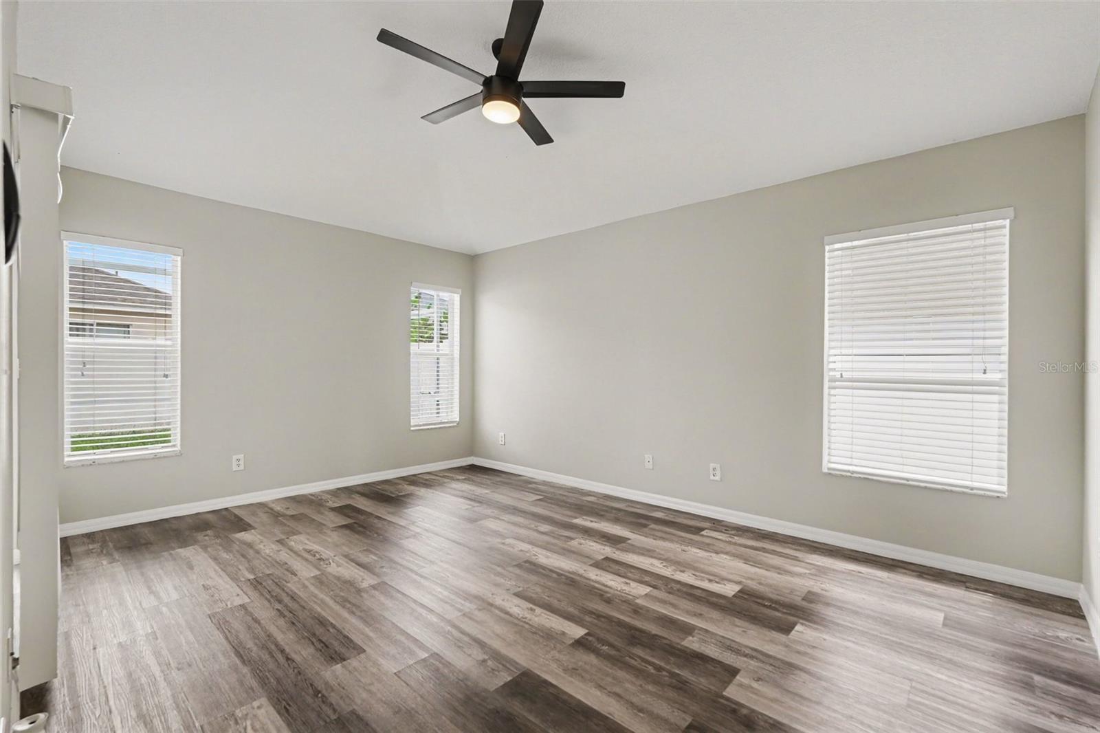 4204 Morning Breeze Ct Property Photo 9
