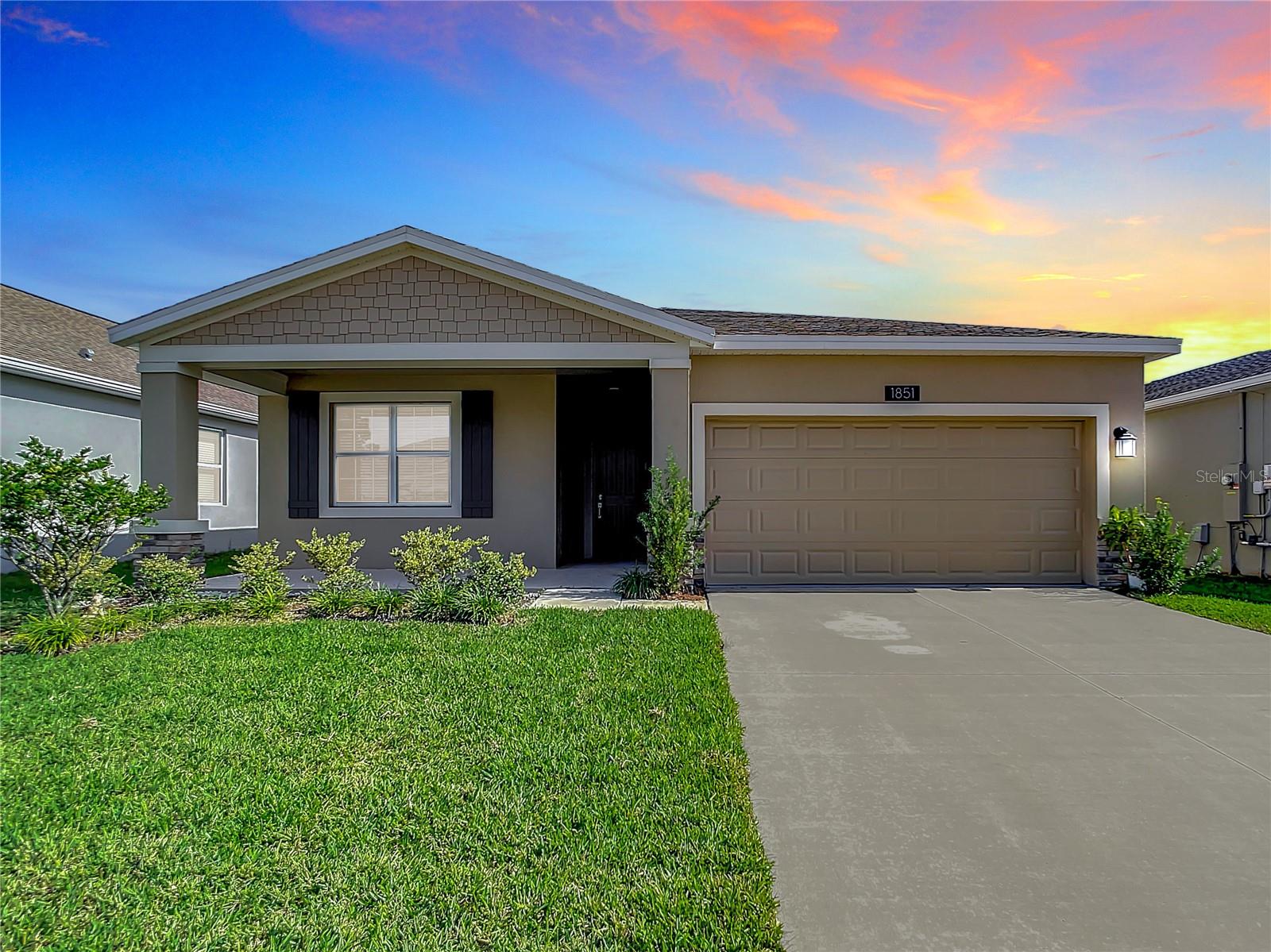1851 Dumbleton Pl Property Photo 2