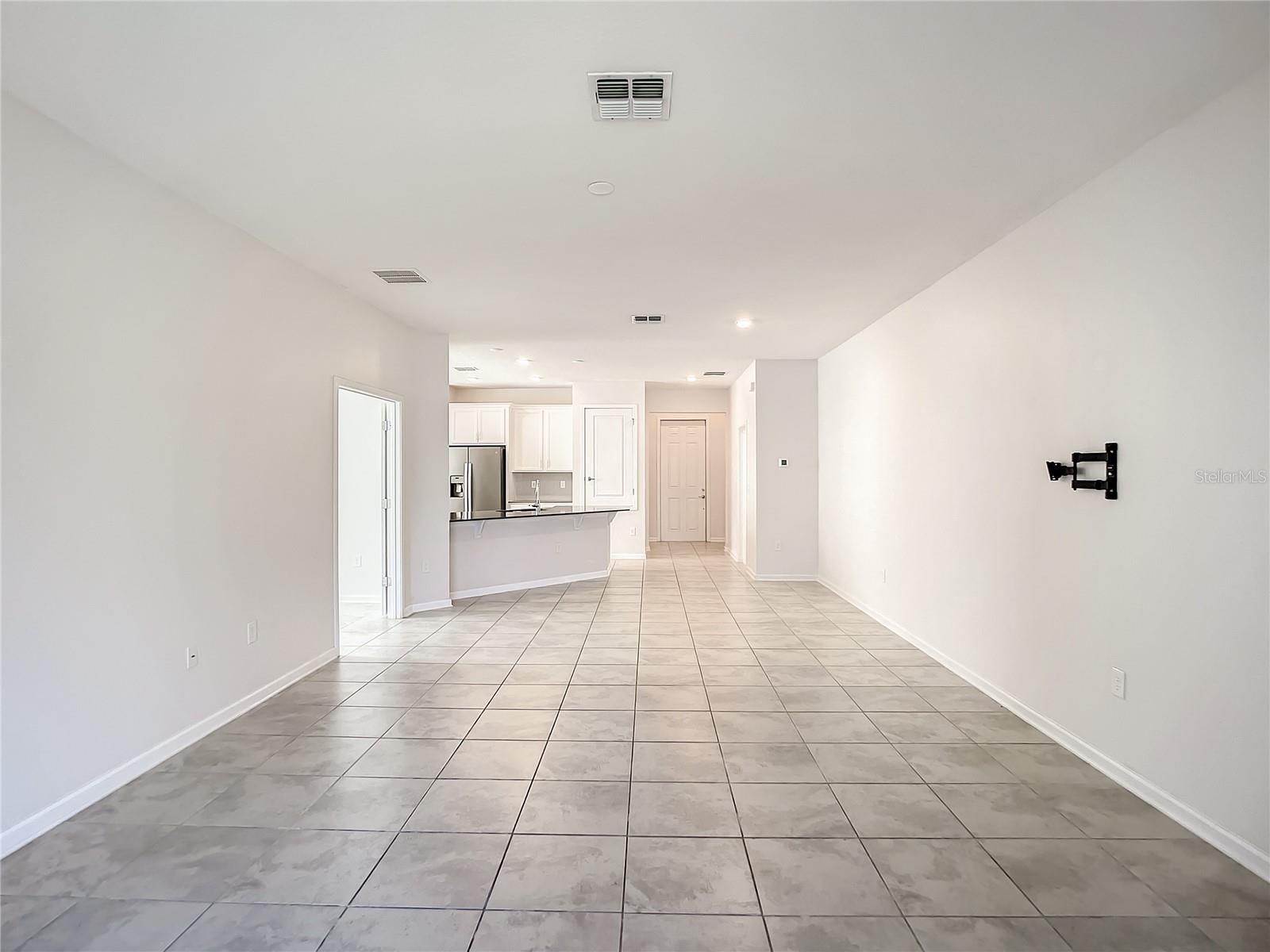 1851 Dumbleton Pl Property Photo 4