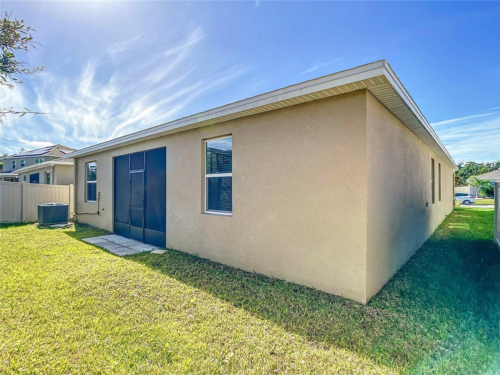 1851 Dumbleton Pl Property Photo 14