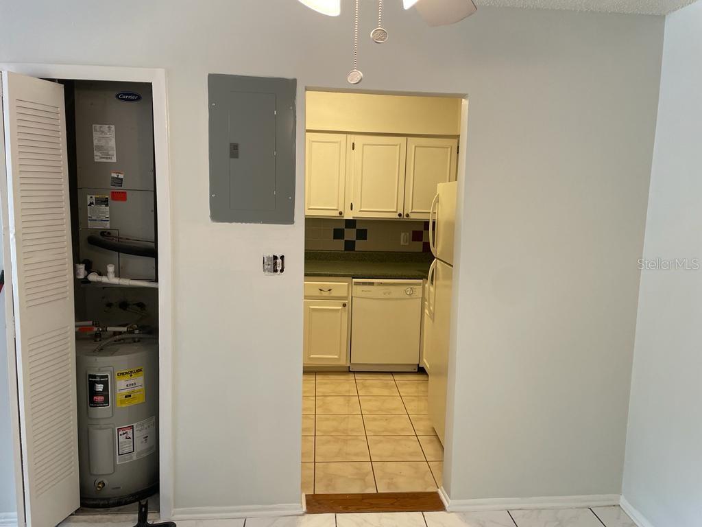 300 Cherokee Ct #f Property Photo 11