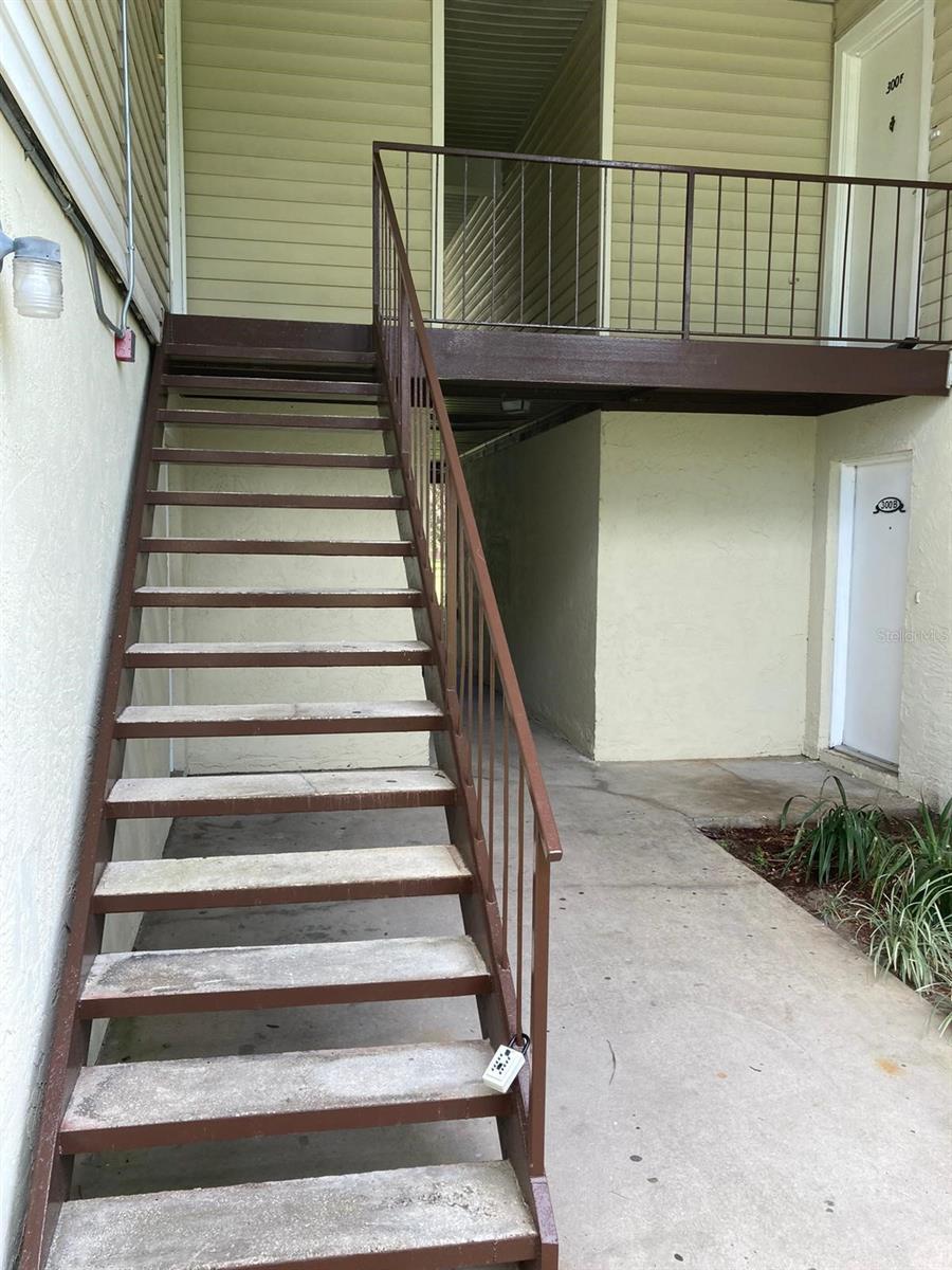 300 Cherokee Ct #f Property Photo 18