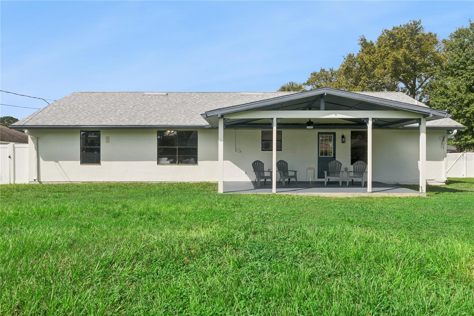 3211 Travelers Palm Dr Property Photo 26