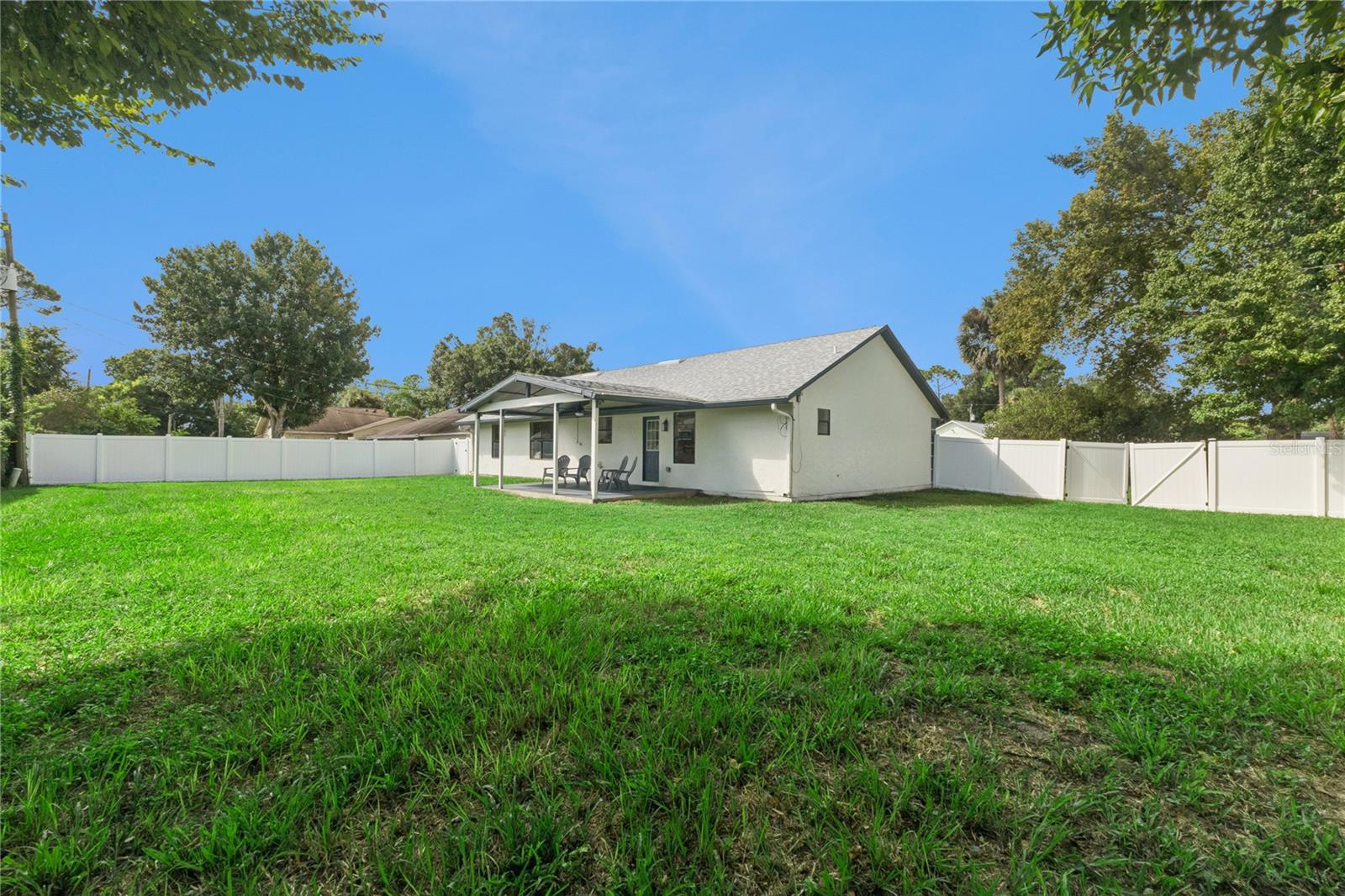 3211 Travelers Palm Dr Property Photo 28