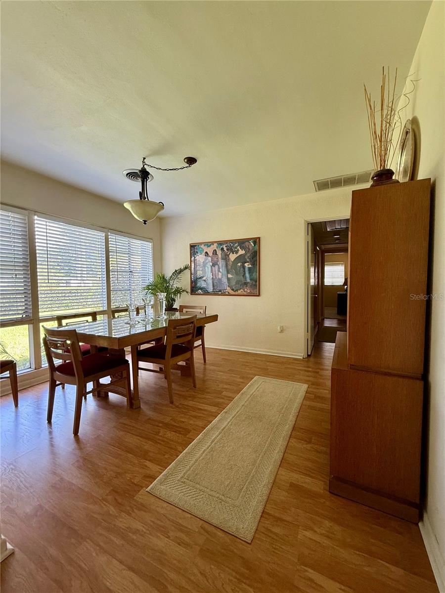1818 Dover Rd Property Photo 6