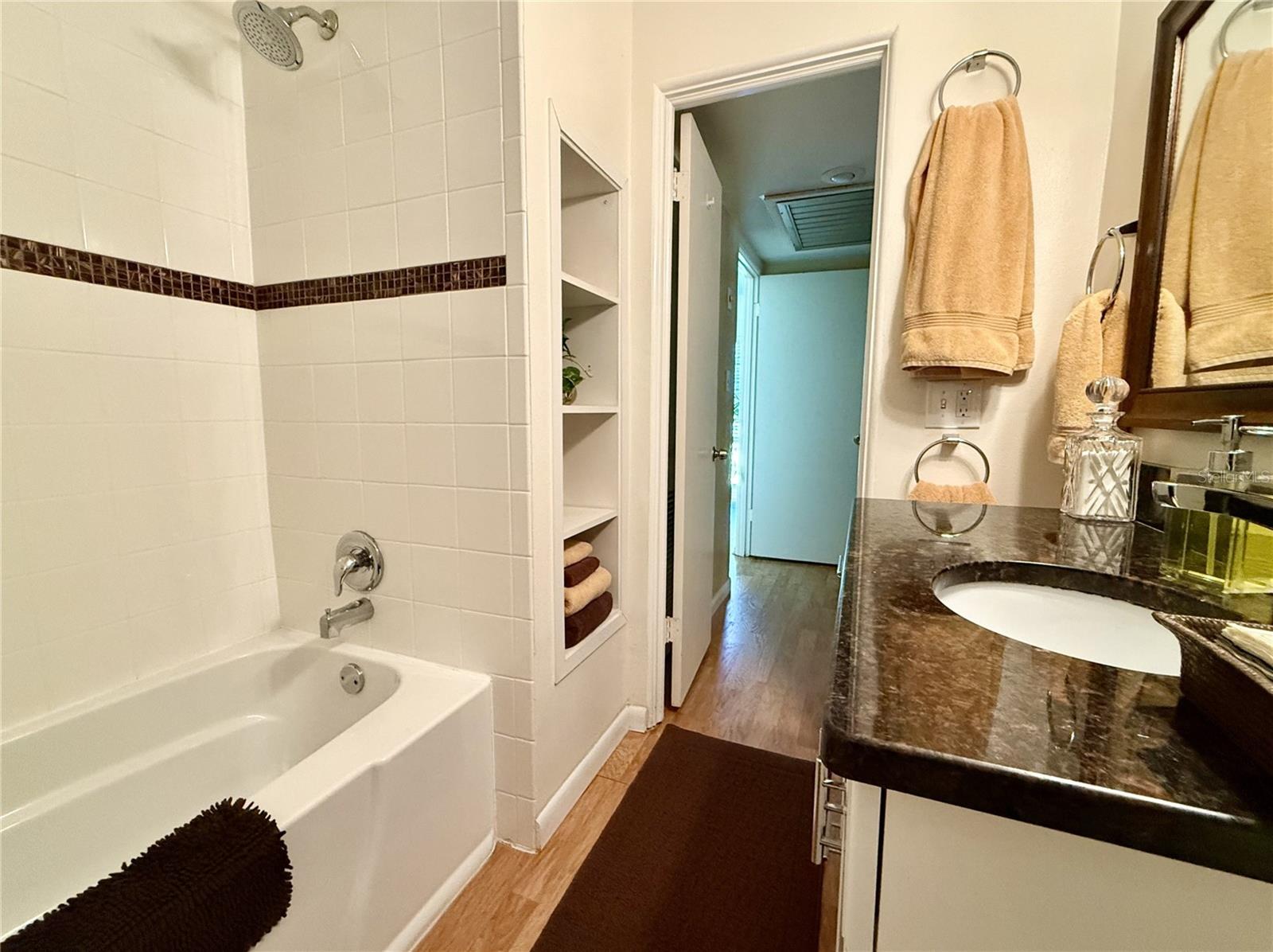 1818 Dover Rd Property Photo 39