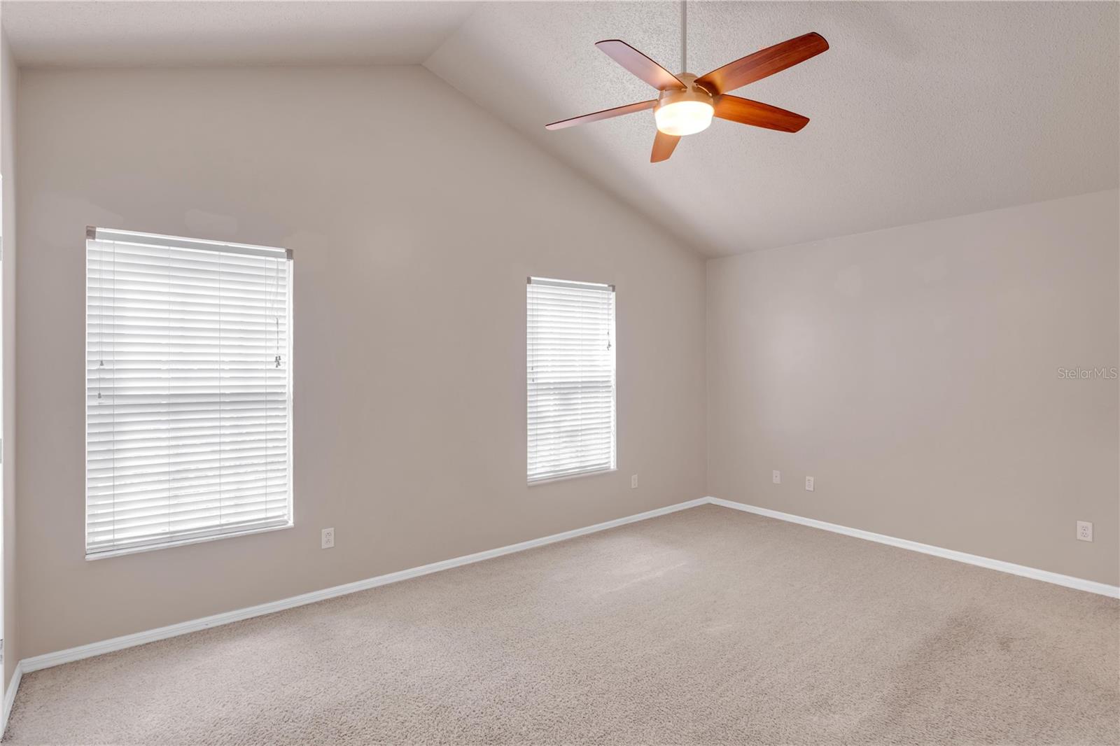 1018 Malcolm Ct Property Photo 11