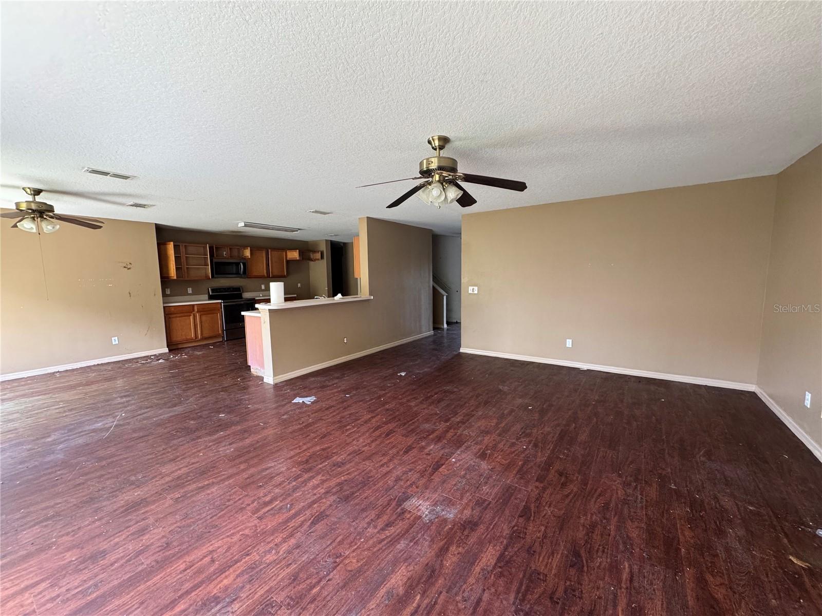 430 Southridge Rd Property Photo 5