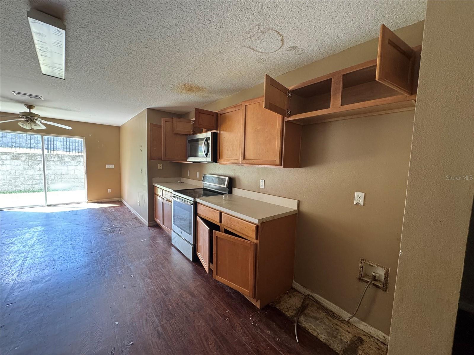 430 Southridge Rd Property Photo 7