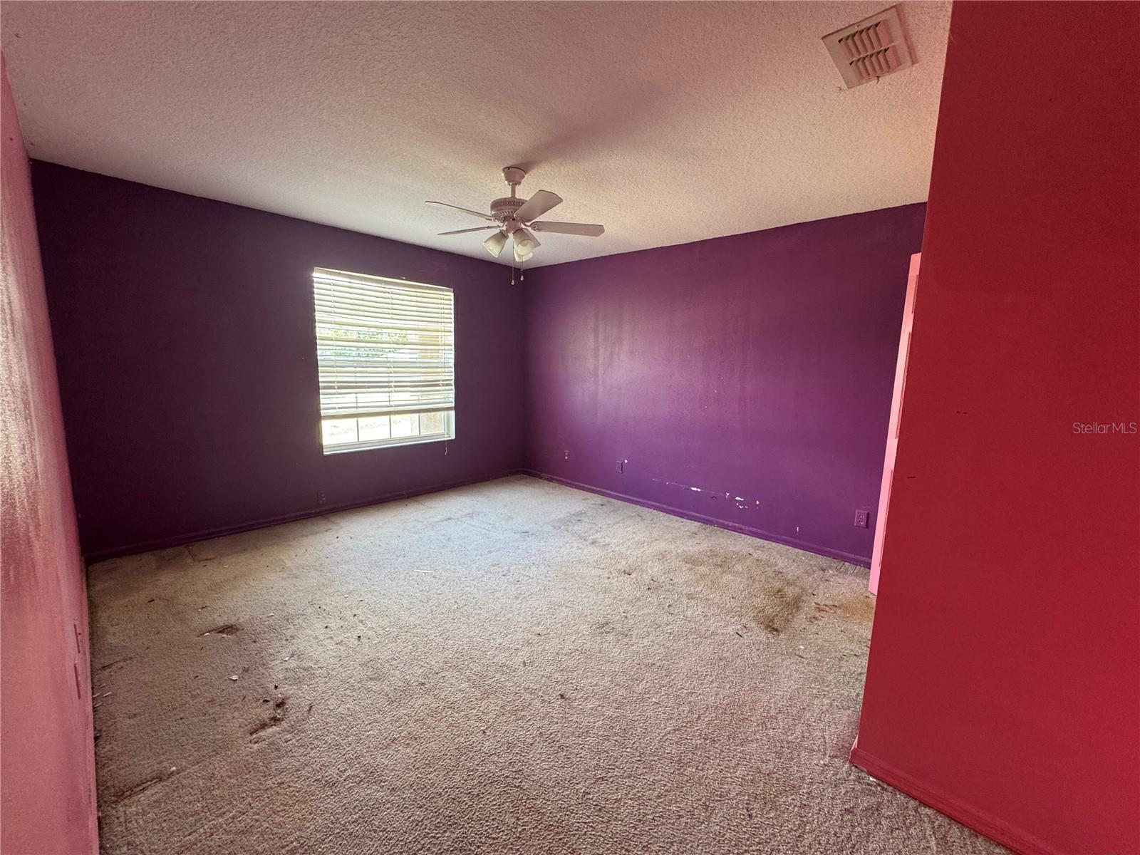 430 Southridge Rd Property Photo 15