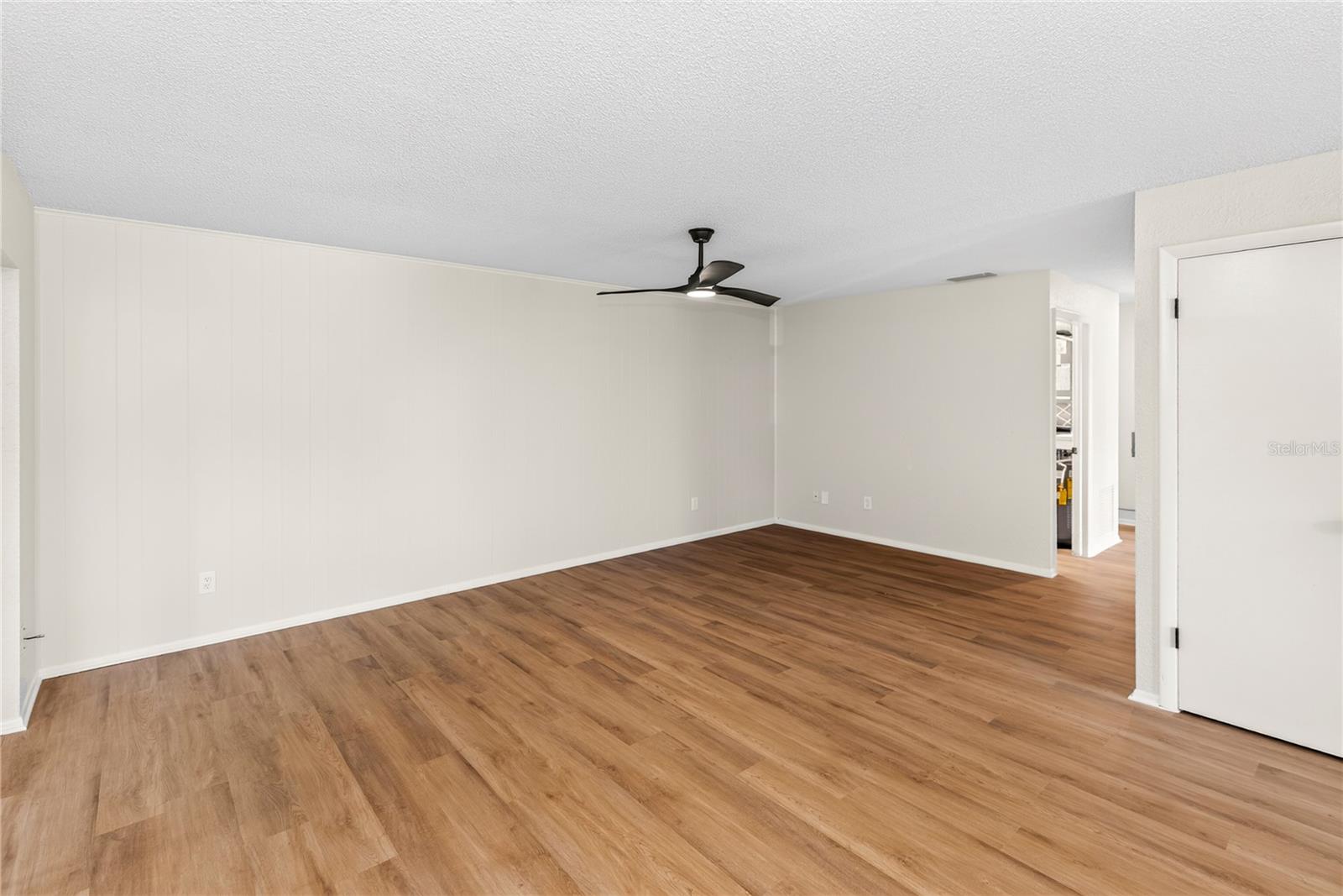 236 Mont Blanc Ct #100 Property Photo 14