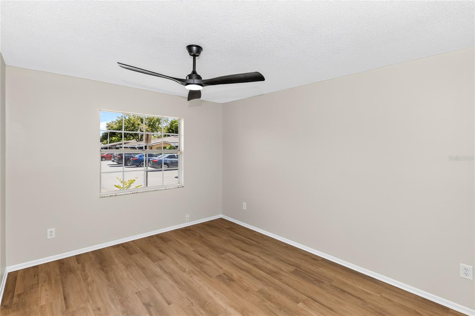 236 Mont Blanc Ct #100 Property Photo 22