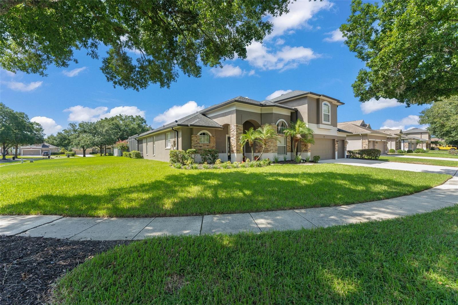 3833 Emerald Estates Cir Property Photo 57