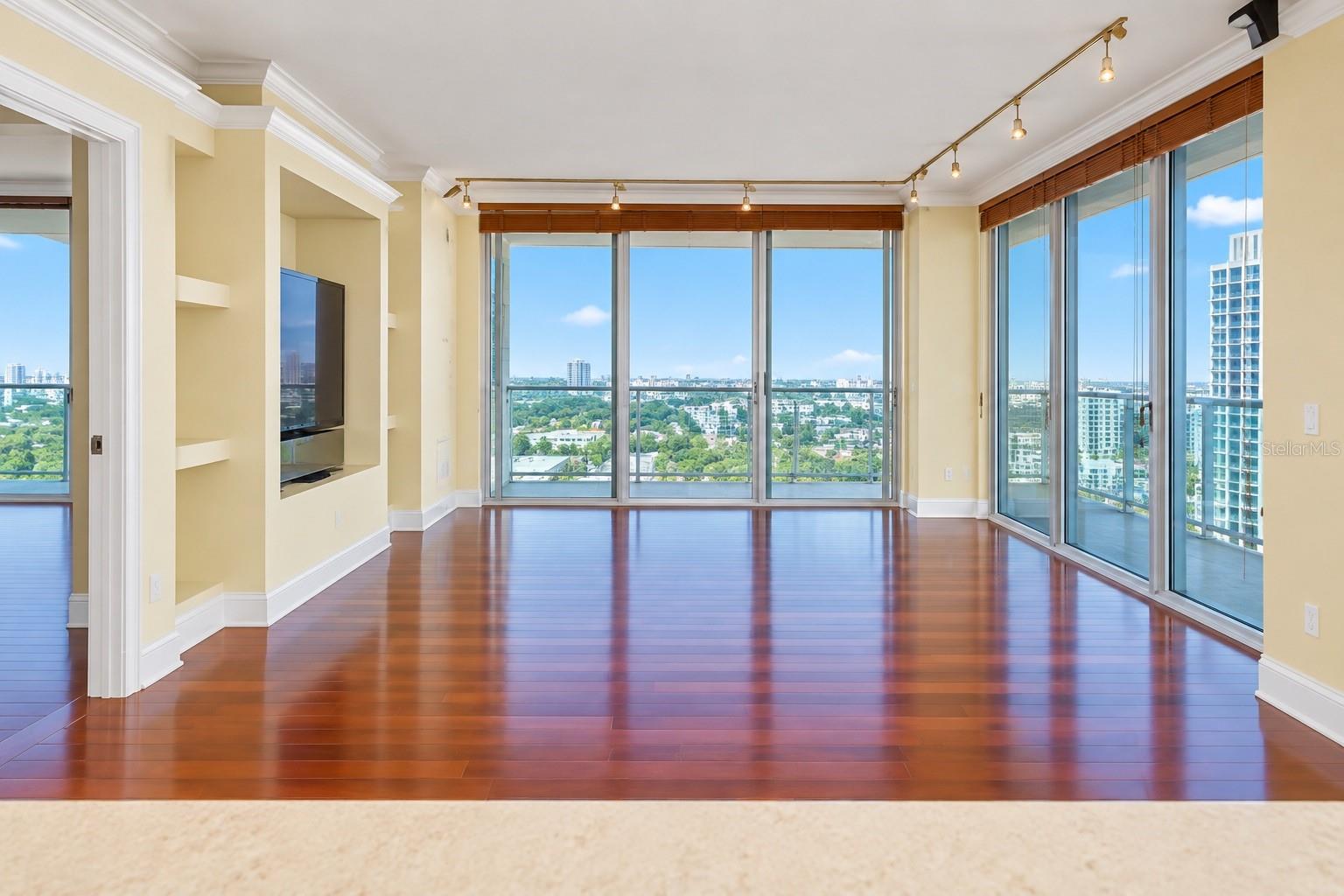 16500 Collins Ave #956 Property Photo 7