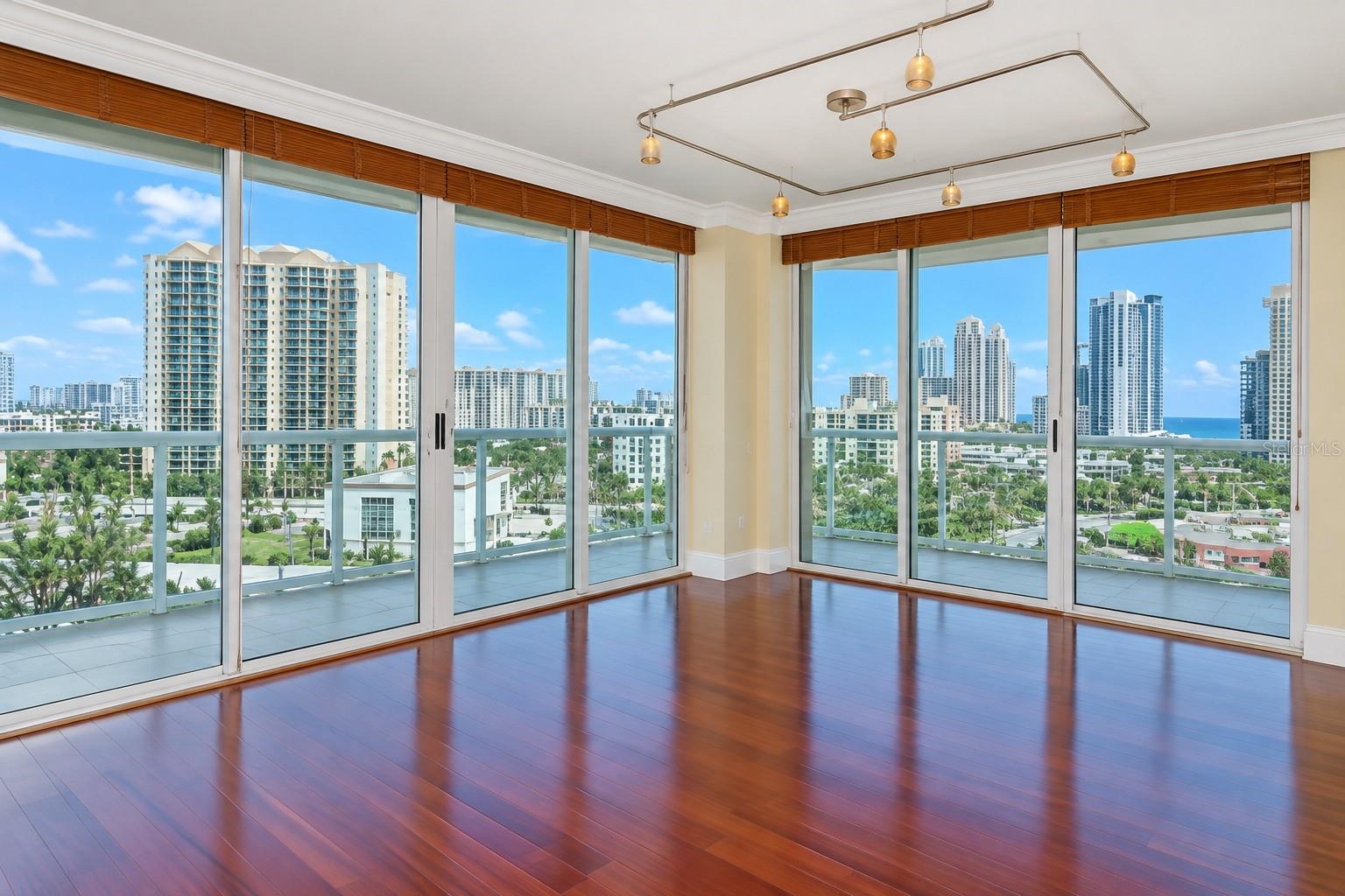 16500 Collins Ave #956 Property Photo 8