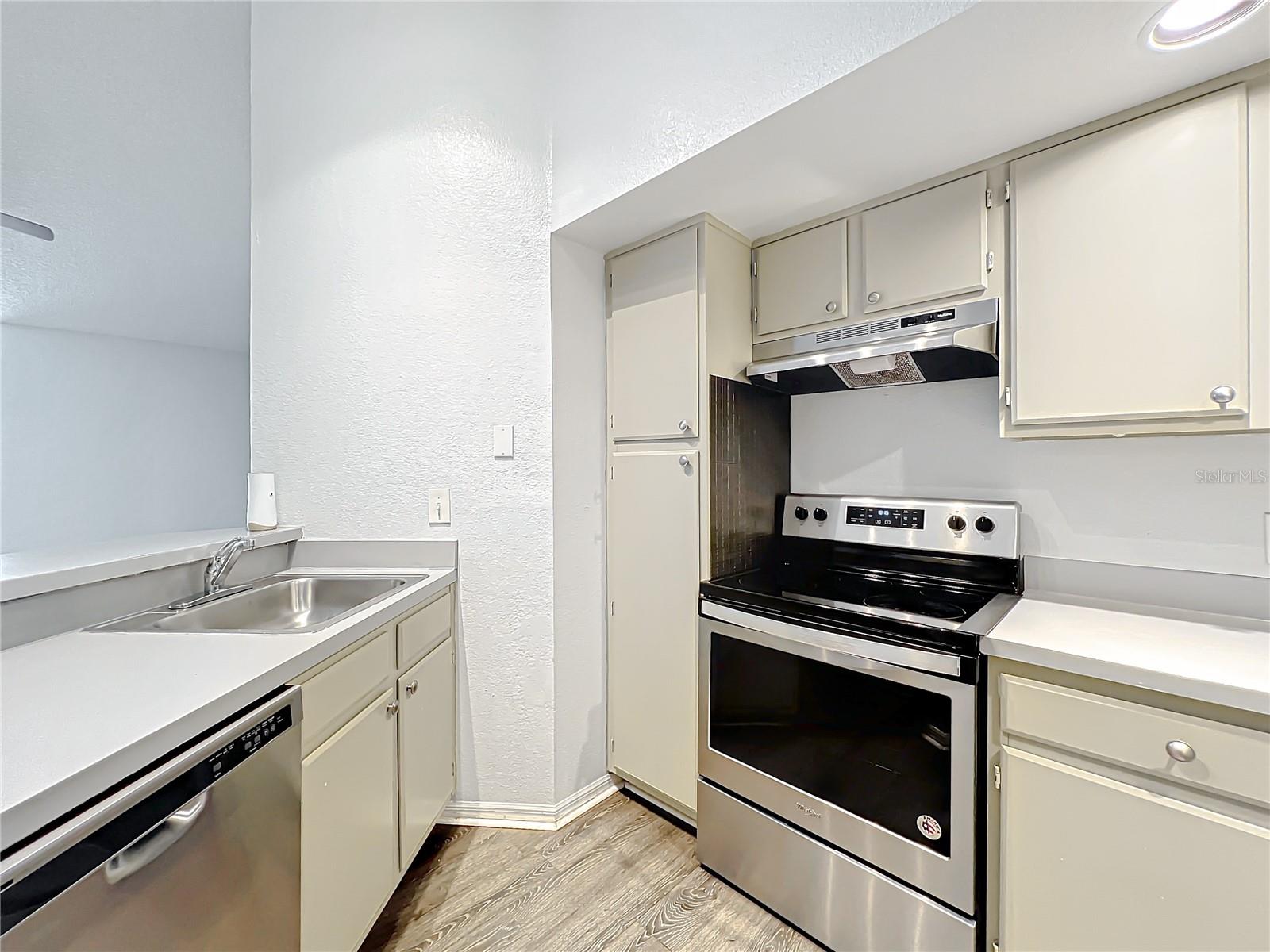 4540 Commander Dr #2236 Property Photo 20