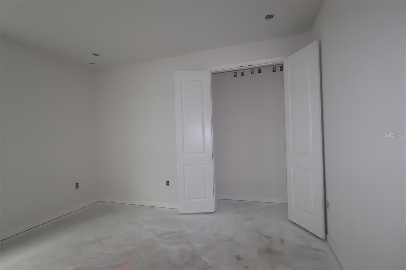 2624 Ravencliffe Ter Property Photo 9