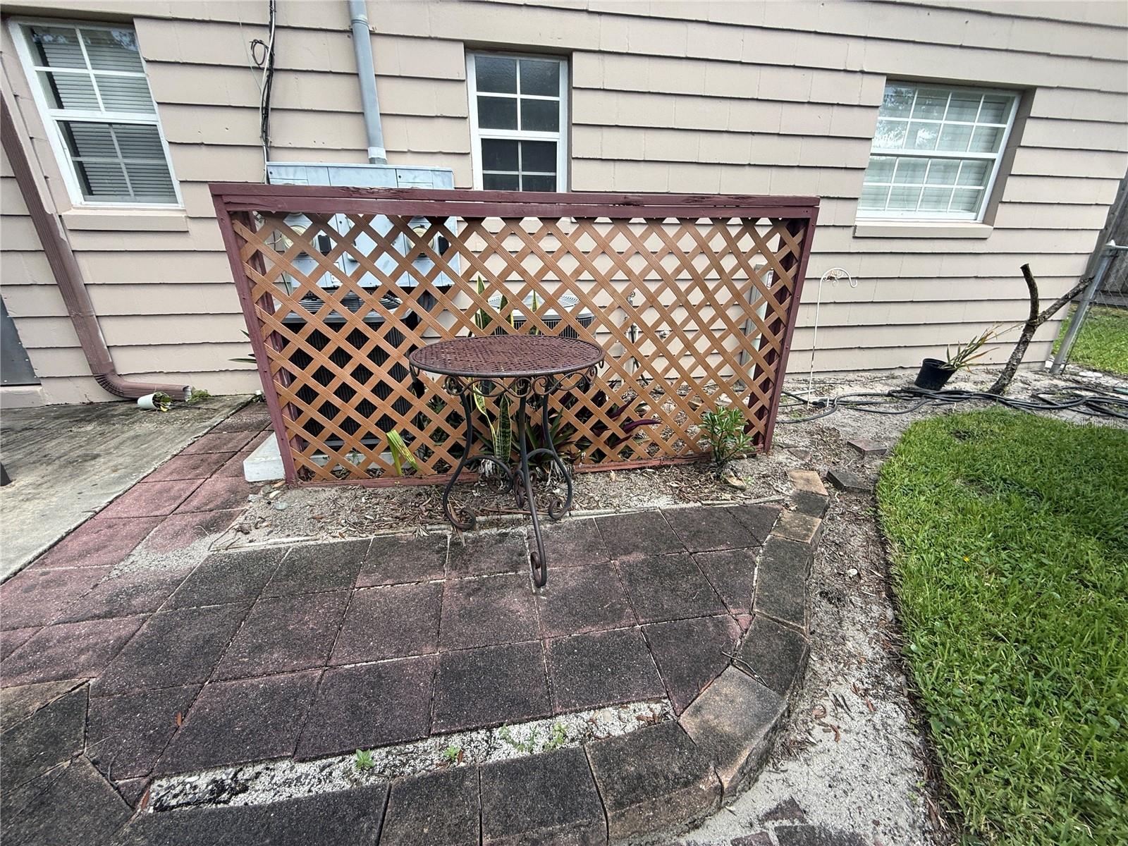 640 Robinhood Dr #c Property Photo 11
