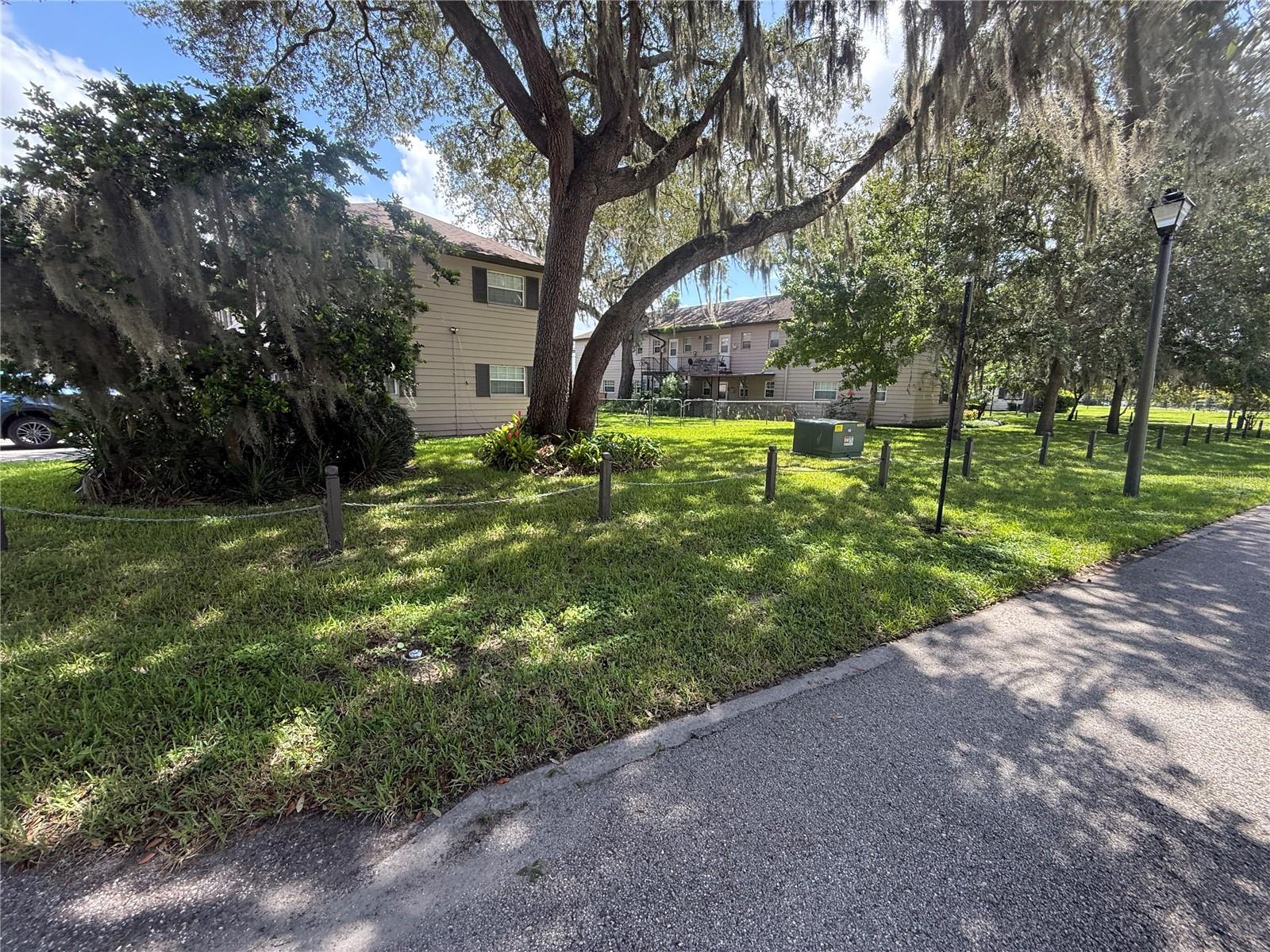 640 Robinhood Dr #c Property Photo 13