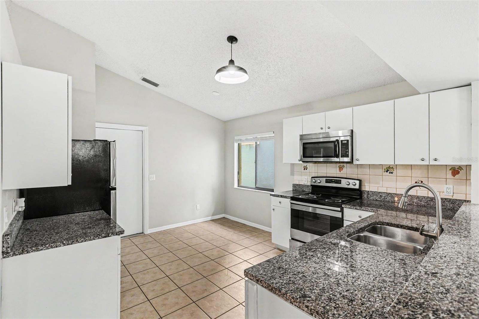 4317 Barret Ave Property Photo 6