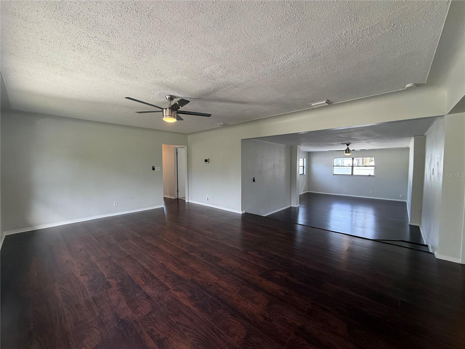 601 Myrtle Way S Property Photo 3