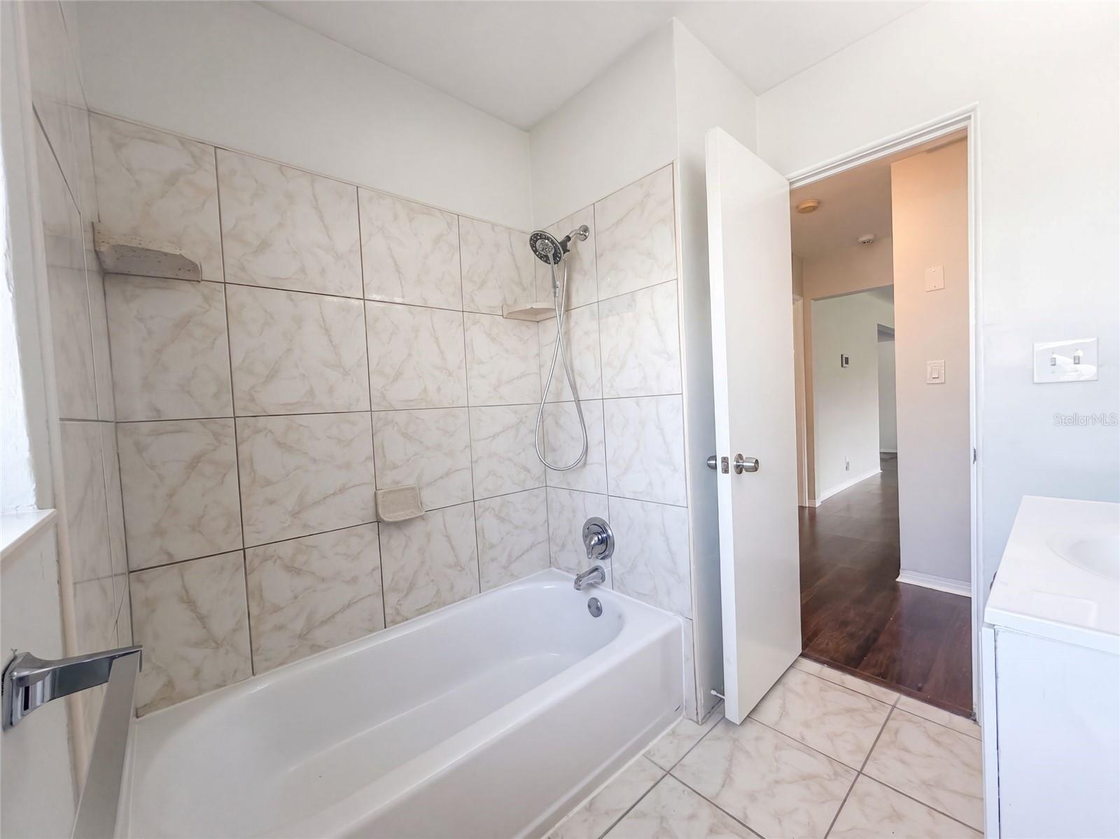 601 Myrtle Way S Property Photo 16