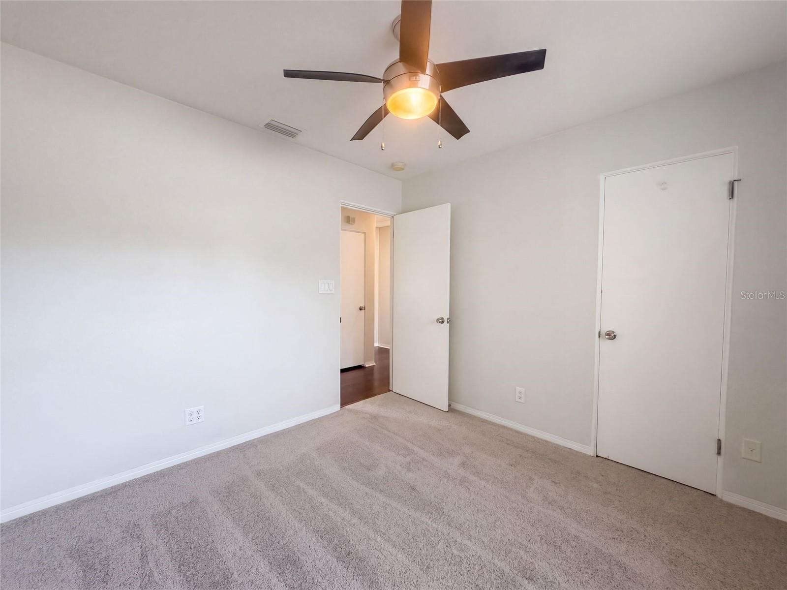 601 Myrtle Way S Property Photo 23