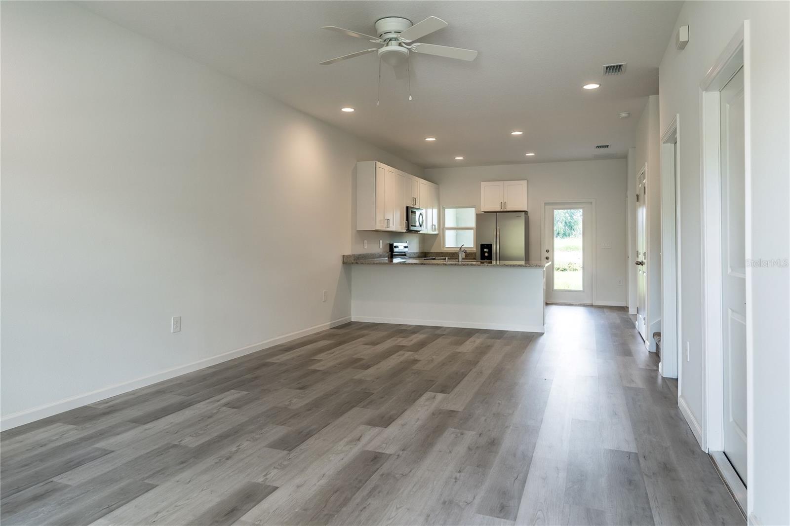 5359 Vista Lago Dr Property Photo 4