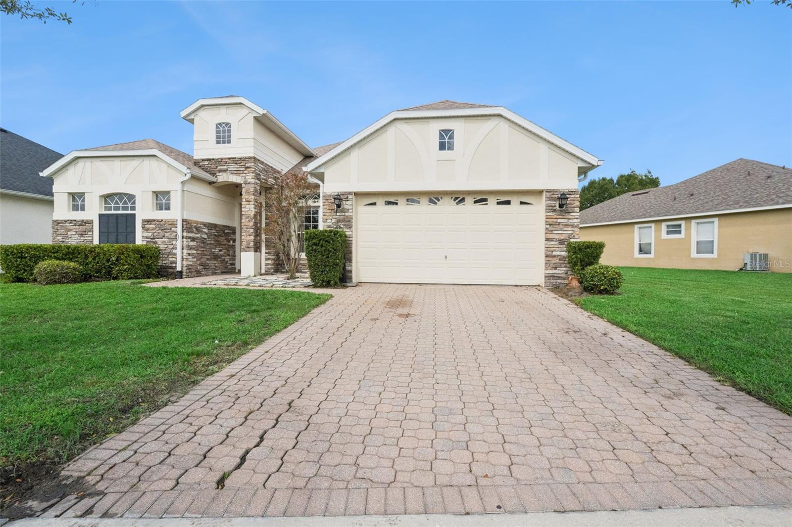 16460 Tudor Grove Dr Property Photo 1