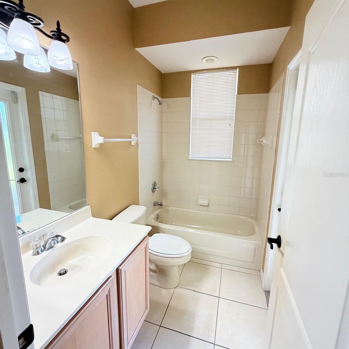 561 Strathclyde Ct Property Photo 23