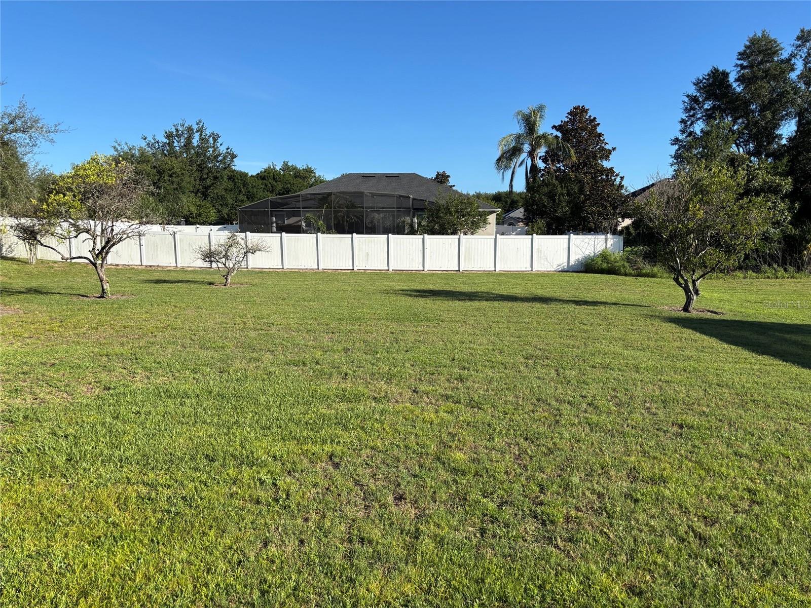 561 Strathclyde Ct Property Photo 24