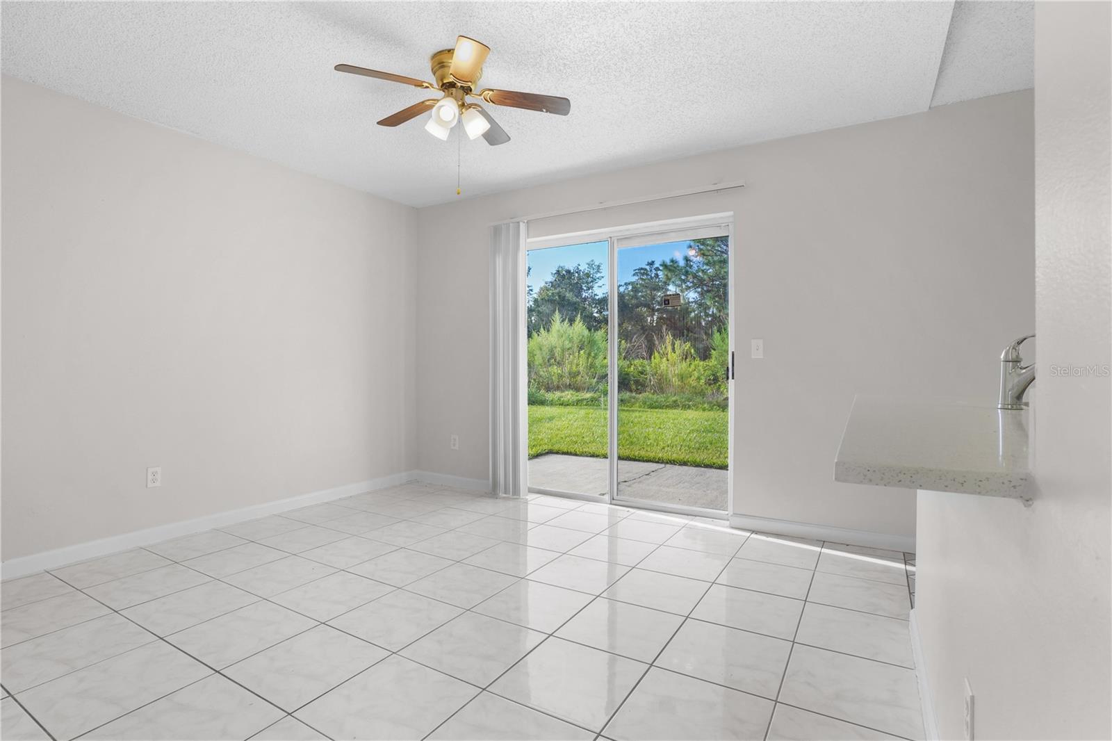 636 Regency Way Property Photo 10