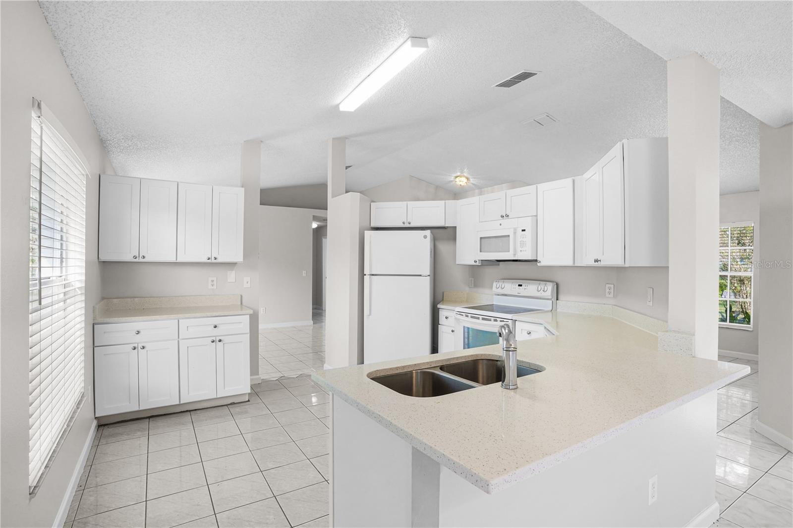636 Regency Way Property Photo 12