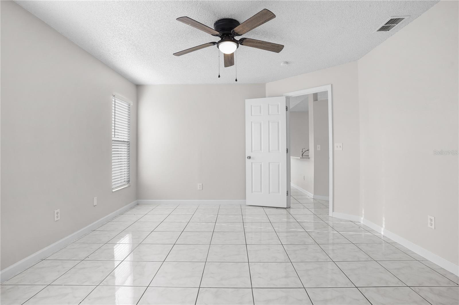 636 Regency Way Property Photo 18