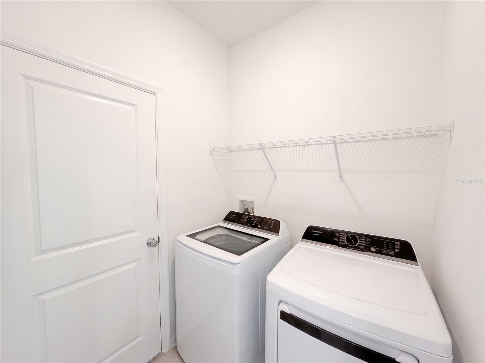 1520 Redwood Ln #m Property Photo 7